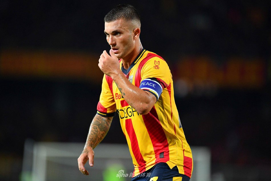 更让球迷对 更让球迷对