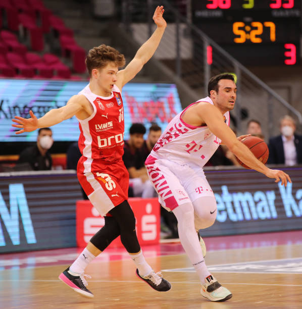 巴萨派出了 巴萨派出了