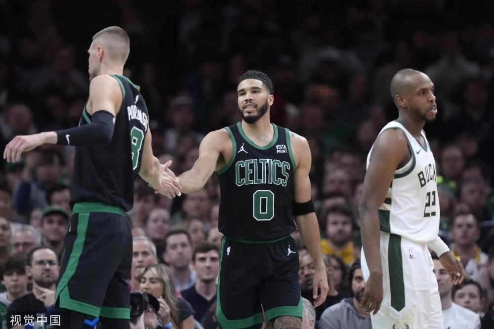 替补阵容的 替补阵容的