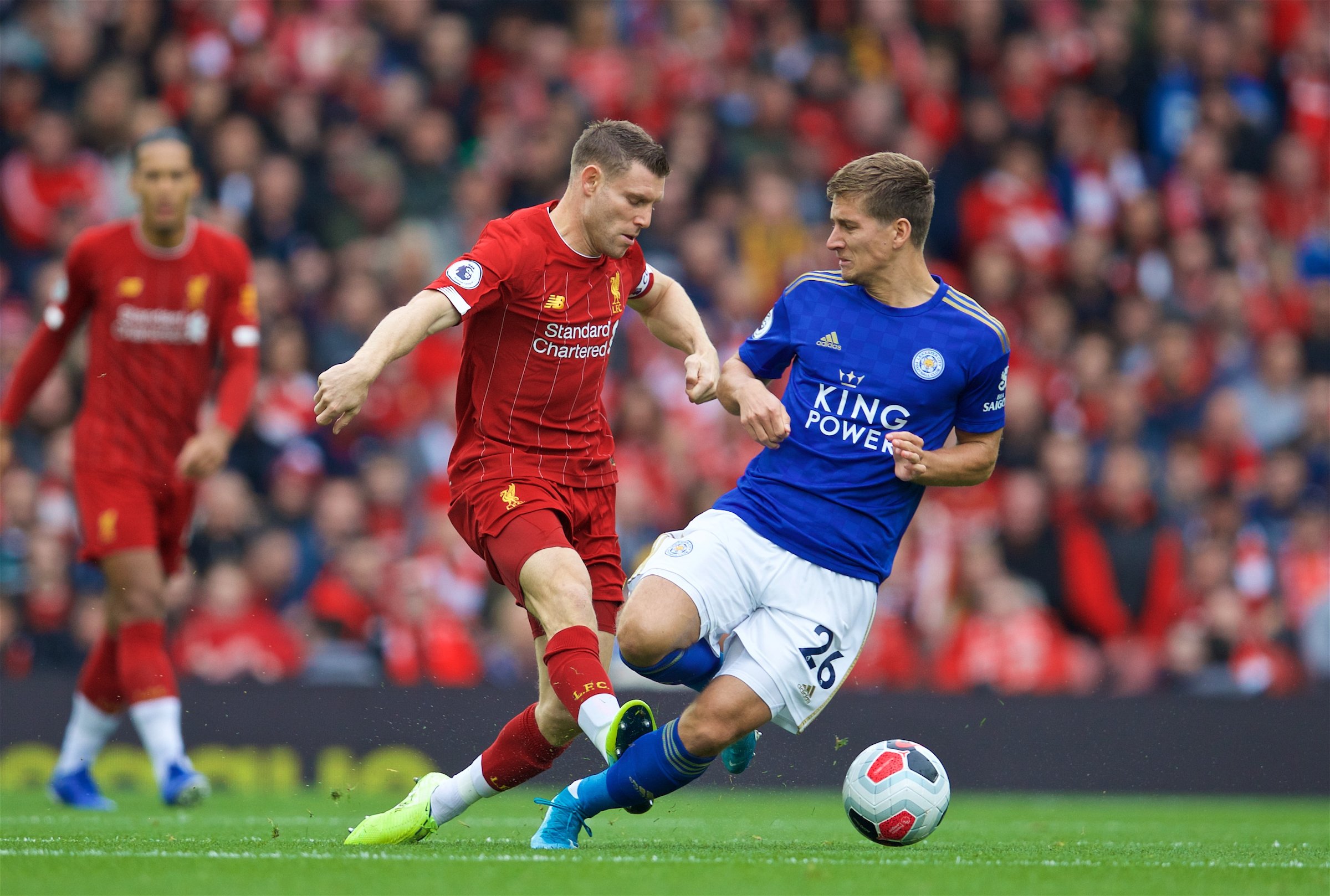 上表现得游 上表现得游